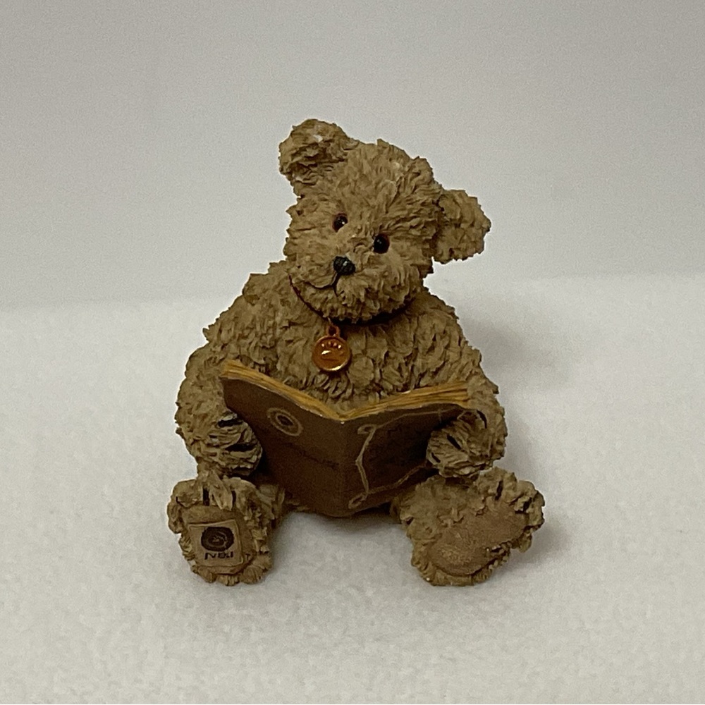 2002 BOYDS BEARS AND FRIENDS 100th ANNIVERSARY of the TEDDY BEAR FIGURINE